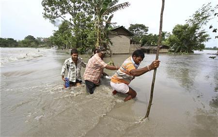 Floods, Landslides Displace 1 Million In India; 33 Dead – Channels ...