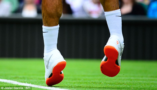 Wimbledon Chiefs Outlaw Federer's Orange Soled-Shoes – Channels Television
