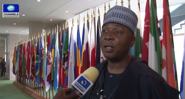 Saraki Urges Nigerians To Collaborate With F.G To End Recession