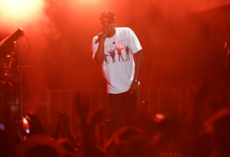 Jay-Z dedicates song to Colin Kaepernick at Meadows Music and Arts