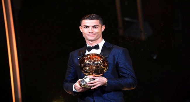 Ballon d'Or 2017: Cristiano Ronaldo claims historic fifth Ballon d'Or ahead  of Lionel Messi - Eurosport