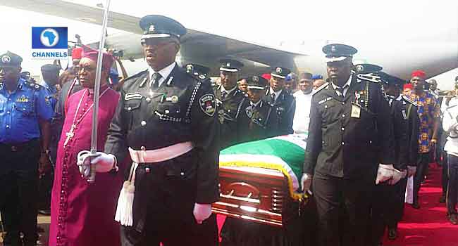 Photos: Alex Ekwueme’s Remains Arrive In Nigeria – Channels Television