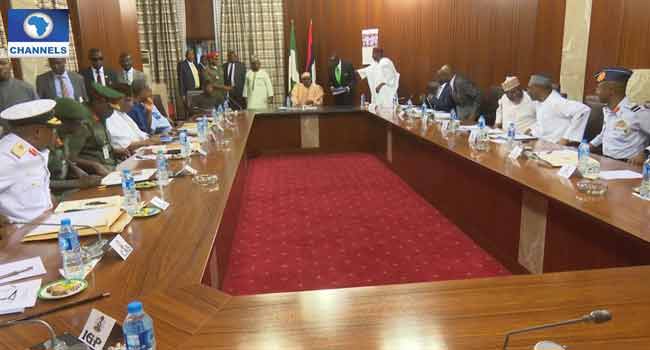 Insecurity: Buhari Holds Closed-Door Meeting With Security Chiefs ...