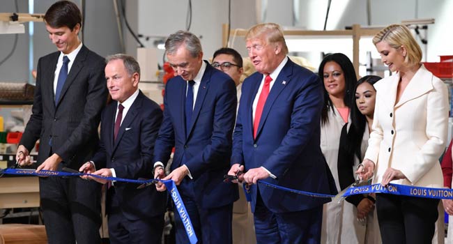 Donald Trump et Bernard Arnault inaugurent un atelier Vuitton au