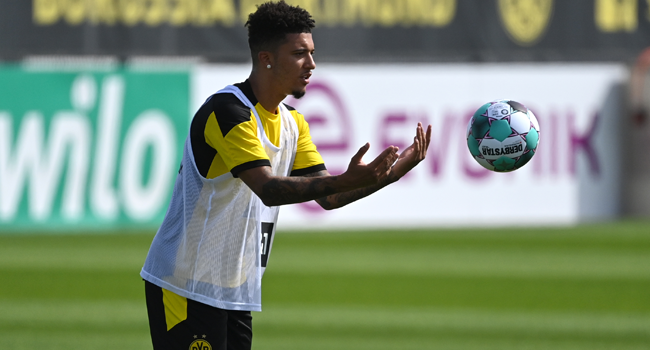 Borussia Dortmund’s Jadon Sancho attends a training session of the German first division Bundesliga team Borussia Dortmund at the team training grounds in Dortmund, western Germany, on August 3, 2020. INA FASSBENDER / AFP