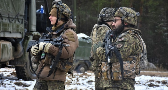 US Deploys Troops To Support NATO In Ukraine Standoff
