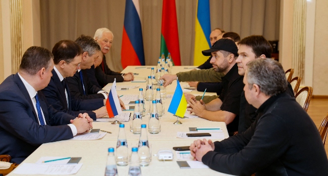 Russia, Ukraine Delegates Resume Peace Talks thumbnail