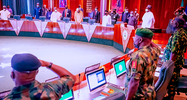 Insecurity: President Buhari Meets Service Chiefs, Ministers In Abuja ...