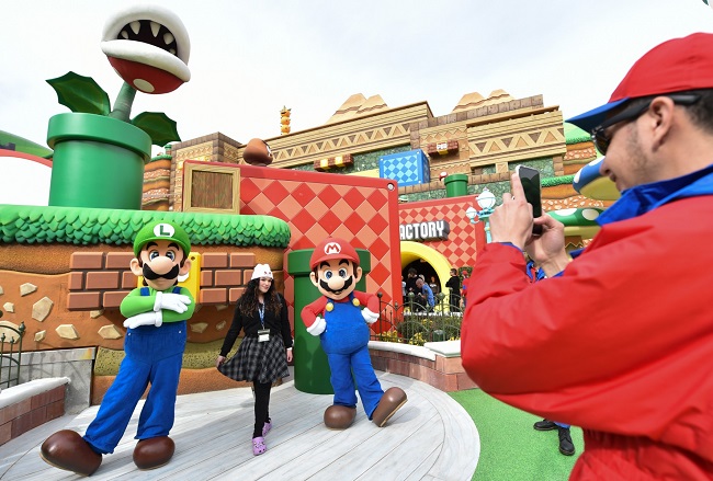 Lets-a-go (To Hollywood)! First US 'Super Mario' Theme Park To