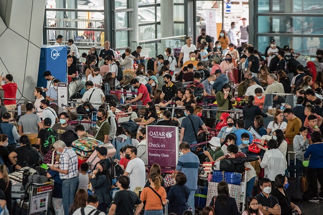 Thousands Stranded At Philippine Airports Due To Technical Glitch ...