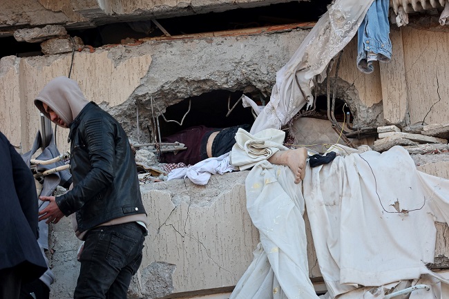 Crush syndrome' is debilitating Syria's earthquake victims, Turkey-Syria  Earthquake News