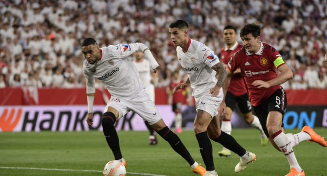 Sevilla eliminates Man United from the Europa League.