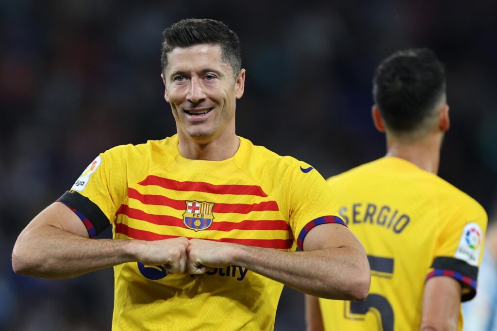 Barcelona's Vitor Roque scores stunning goal for Athletico Paranaense - Get  Spanish Football News
