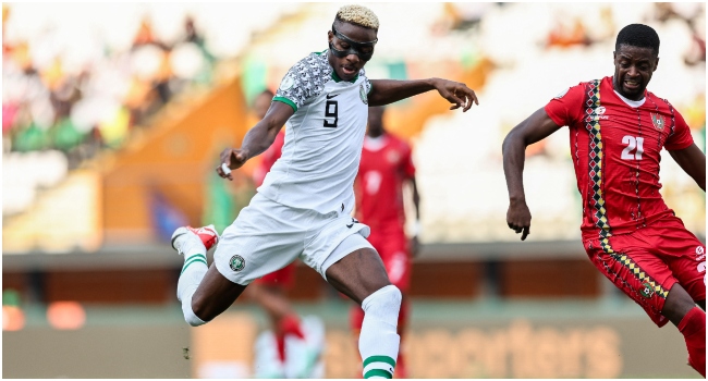 Nigeria's forward #9 Victor Osimhen kicks the ball during the Africa Cup of Nations (CAN) 2024 group A football match between Guinea-Bissau and Nigeria at the Felix Houphouet-Boigny Stadium in Abidjan on January 22, 2024. (